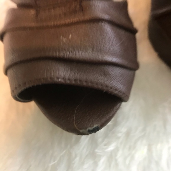 Wedge Heels - Picture 4 of 4